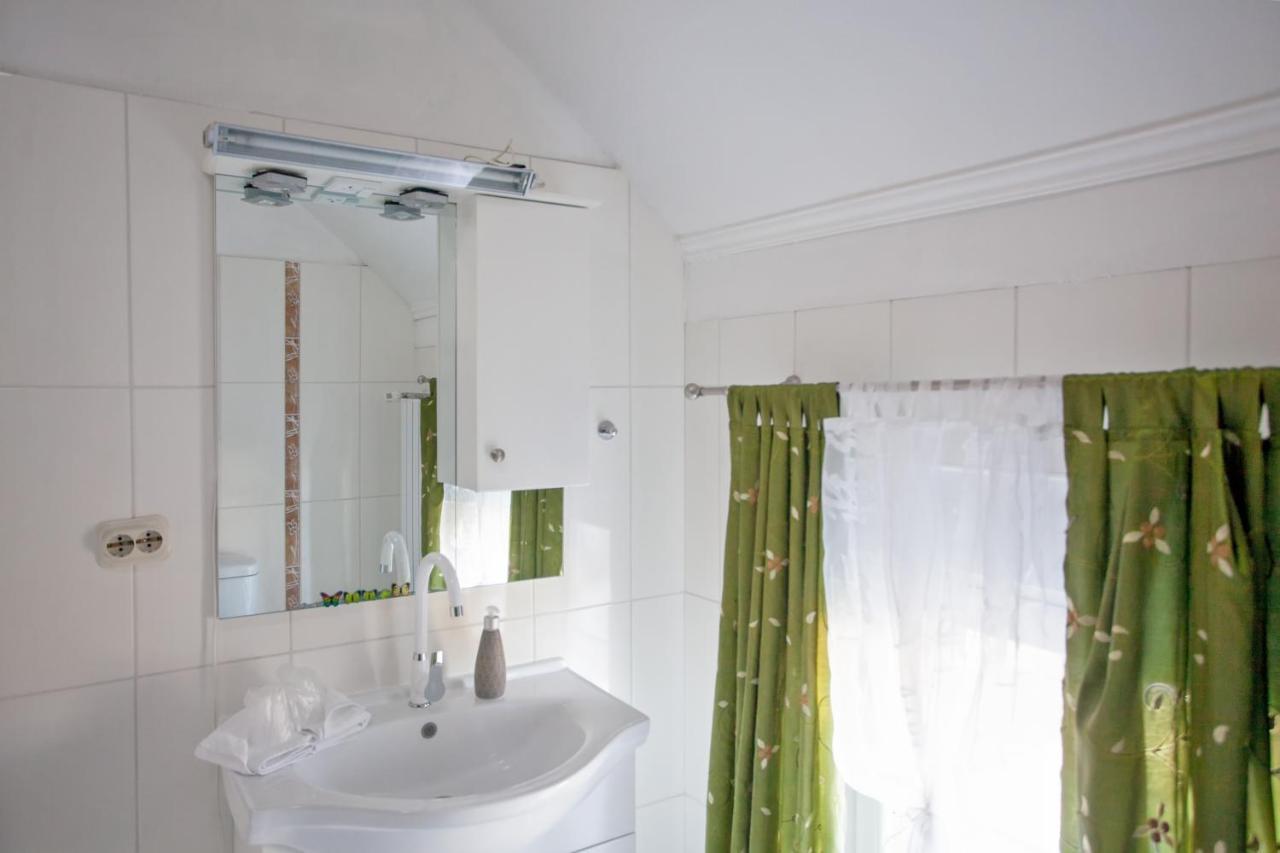 Bed and breakfast Vila Rosa Vukovar Extérieur photo