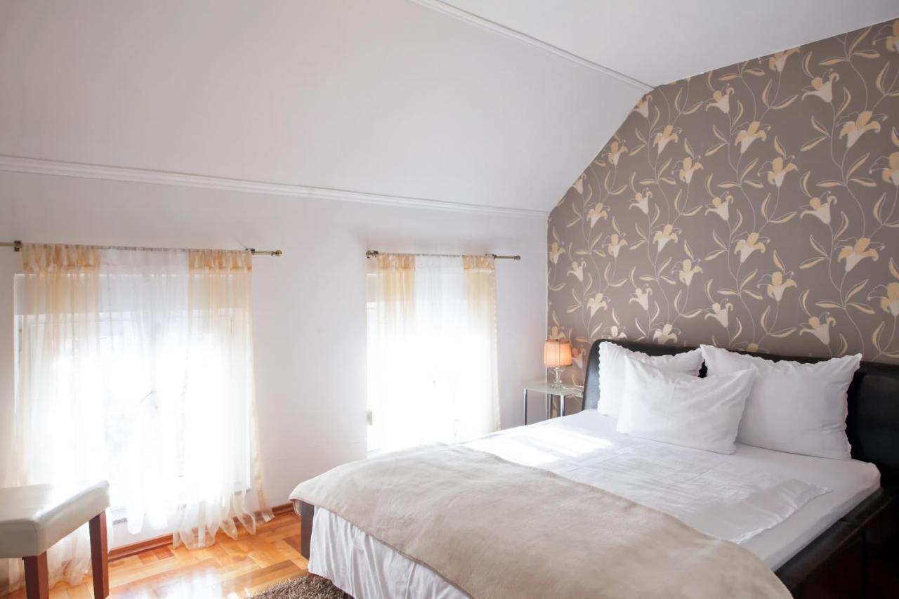 Bed and breakfast Vila Rosa Vukovar Extérieur photo